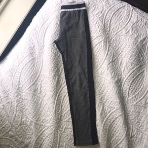 Girls’ Gray/Black leggings from Ruum